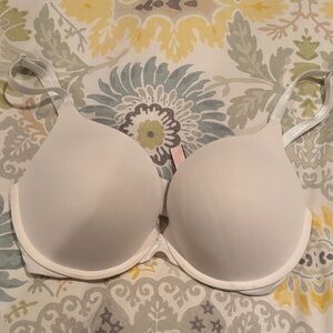 Victoria's Secret Full Coverage Push Up T-shirt Bra